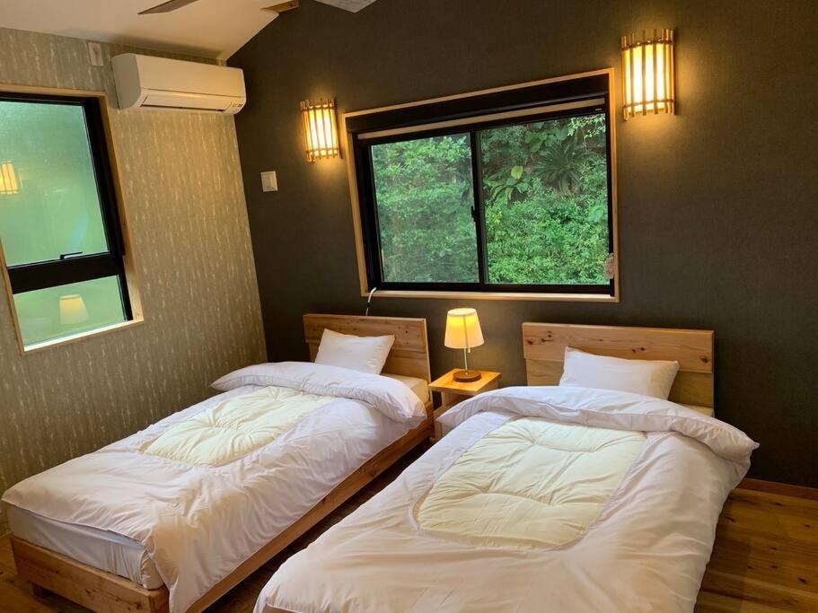 マムヴィッラin森の中の一軒家 Villa Nago Bagian luar foto