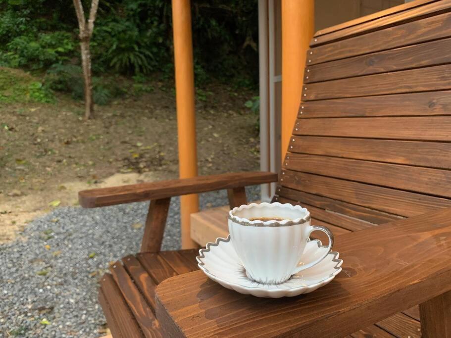 マムヴィッラin森の中の一軒家 Villa Nago Bagian luar foto